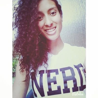 La belleza no mira, sólo es mirada.