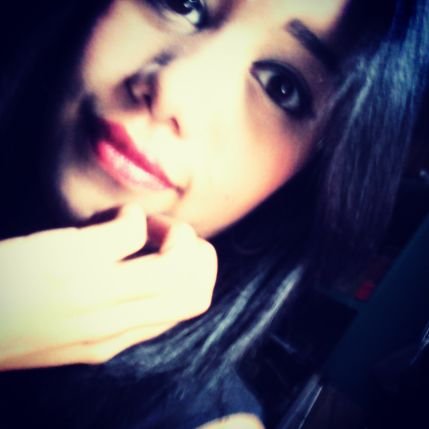 Me encantan los Sombis ;Soy adicta a ResidenT  Evil 1,2,3,4 5,  Bailo muy Biien *-* y Amoo star siempre  cn mi Chico :$' & PS  ya de una Sigueeme3'