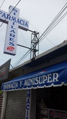 farmacia de similares y patente. Av. Real de calacoya 42 col calacoya.