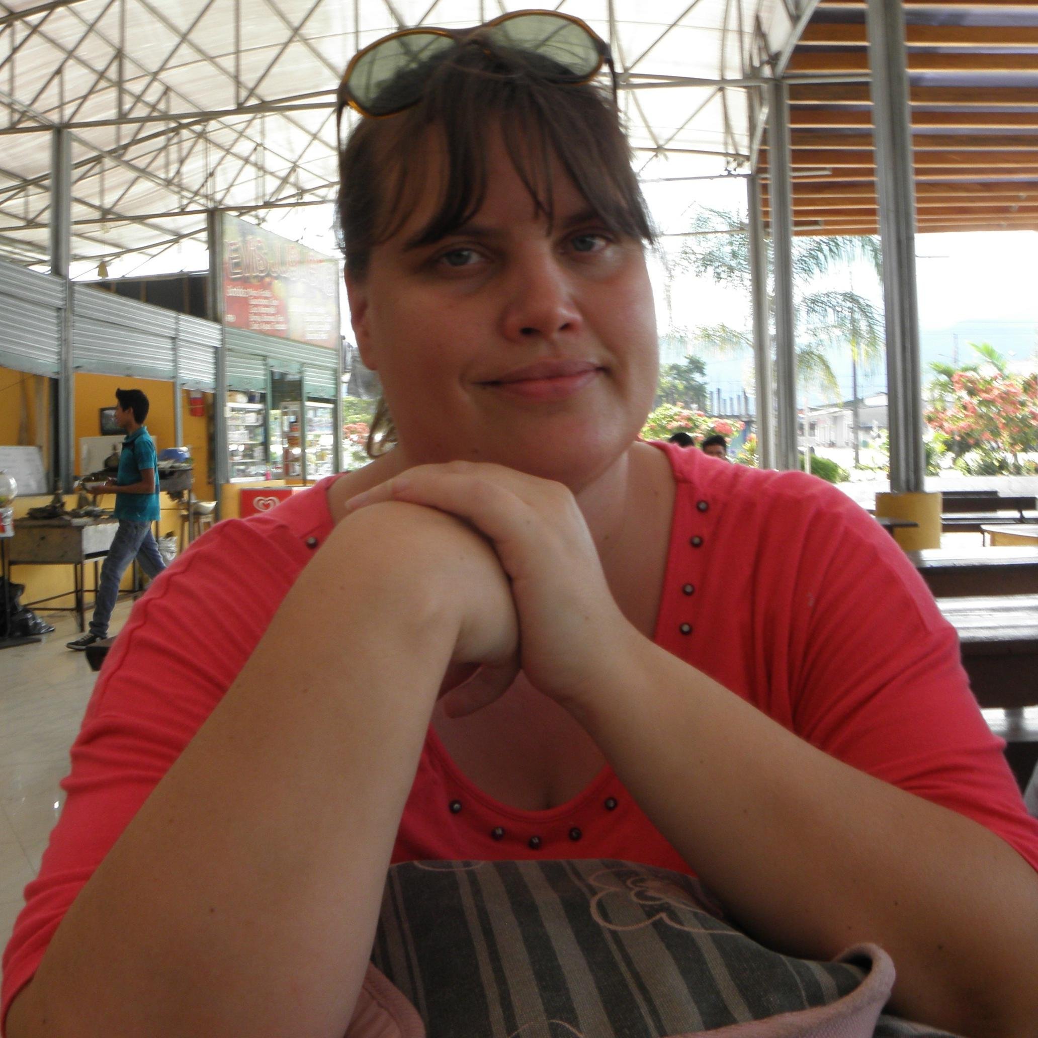 I'm a Finn in Ecuador with my family. I write my first dystopian YA book and coloring book for adults. I blog: Ecuador In My Eyes and https://t.co/3tuWo2Z0Vc