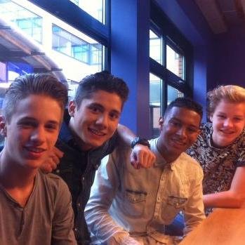 nilskallerxo's profile picture. 1/5 mainstreet 4/4 zomaer