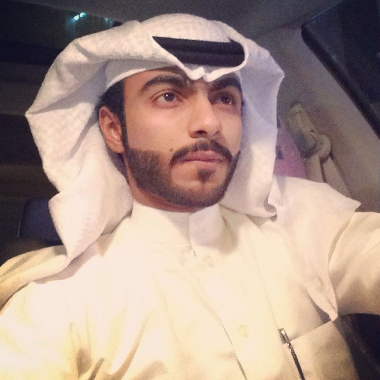 اما حياه عمر الهوى بالمواصيل / والا تفارقنا وليل الشقى طالBBM:531F657D
