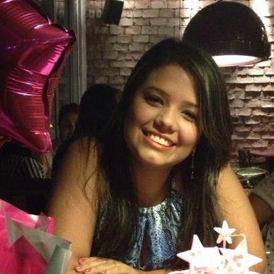 Instagram :@mayanaravena