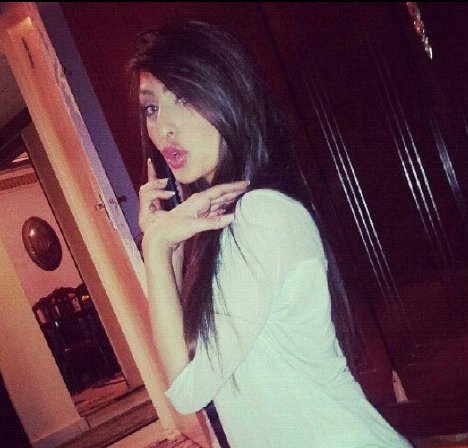 22 Years Old..Official Twitter Page Of @Lonelygirlx7 | #Belieber | #Directioner | #Mahomie | (@CodySimpson Followed Me)