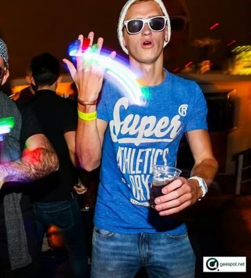 MaxBarrow's profile picture. Graduate from Southampton Uni working in the big city.