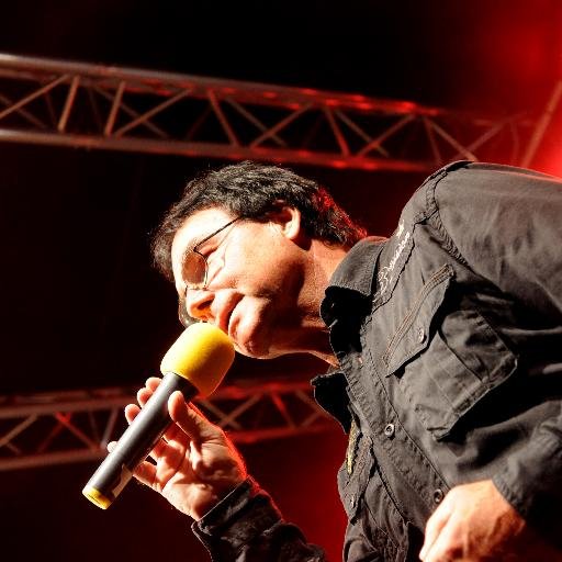 Musican/Songwriter/Singer/
Drums Teacher/ own Country Songs by you tube and Reverbnation 
more infos by Facebook Jo Mendt