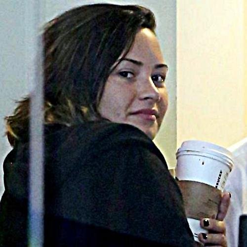 porrademetriadl's profile picture. OITNB & DDL