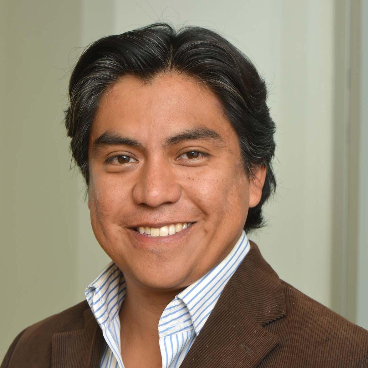 Dad, husband, project adviser. Passionate about tech/politics, eGov,  microelectronics,  digital connectivity infrastructures. Audiophile. Football team PUMAS!