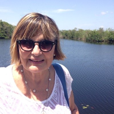 Profesora jubilada de la Universidad Nacional Abierta