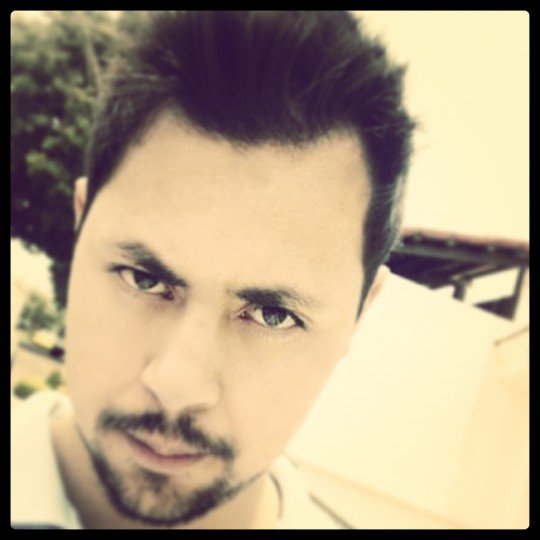 Poeta , Trovador Y Loco