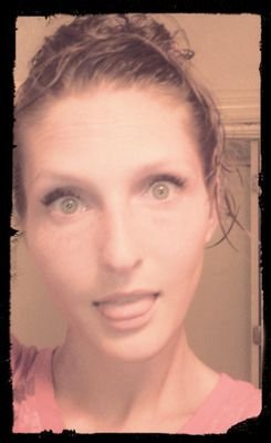 Muzik helps me thru I luve to laugh so Comedy helps me 2! I follow bak & I unfollow who unfollows me!!