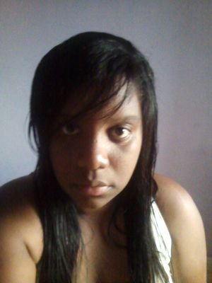 ninguém é feliz o tempo todo existem momentos de felicidade curta,são coisas bobas que tornar a vida divertida: ) s2
