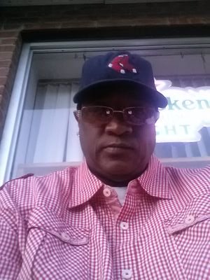 A SINGING GROUP OUT OF HARTFORD CONN SIGN TO WARNER BROTHERS RECORD'S ON THE SOUND TRACK IT'S A THIN LINE BETWEEN LOVE AND HATE HAVE A VIDEO ON B.E.T HAVE A C.D