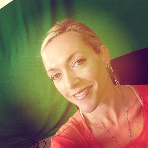 Conscious Mom, wellness, yoga student, authorized Ashtanga yoga teacher, mindfulness practitioner. Author. Singer. #family #travelinmama #ashtanga