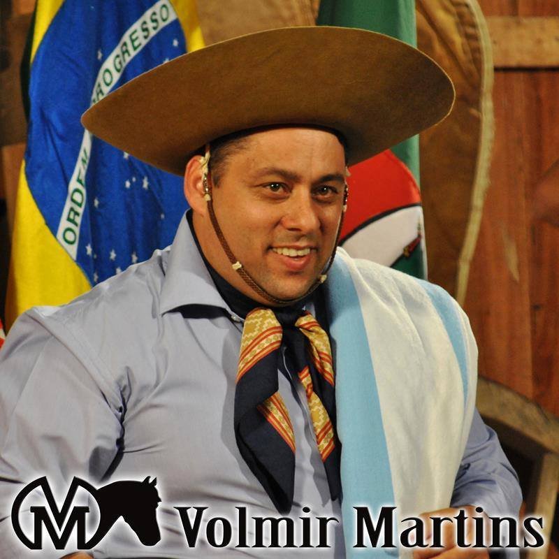 Gaúcho acima de tudo! Também sou Apresentador de TV, Cantor, Trovador, e por aí vai... Me segue Chê, os MAIOR Twitt do RS!!!