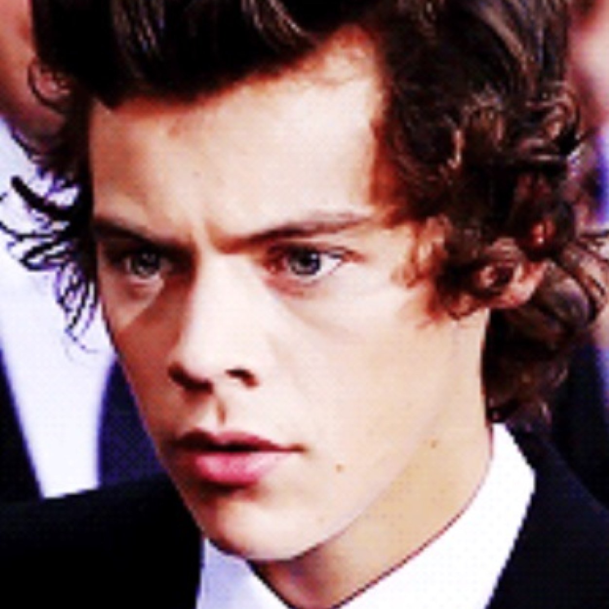 Please follow: @_rore45 in twitter-vine and @Crazy_Seexy_Boyband in wattpad and:@_horny_for_boybands_ in instagram . •~Nobody Saves Me Baby The Way They Do~•
