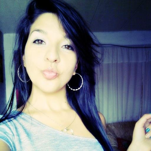 No soy MEJOR que nadie, pero NADIE es mejor que yo.
Si lo hace como besa, sera todo perfecto*o*