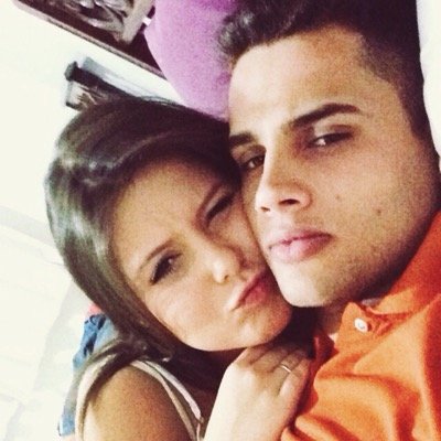 ''Viver a vida, amar quem valoriza, gastar com o que precisa, fazer valer a brisa.