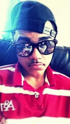 UniqueSwagg14's profile picture. 