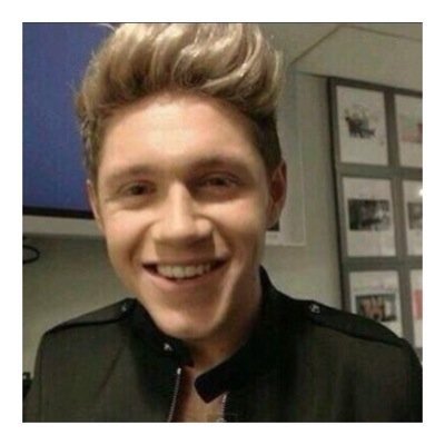 Hey please follow @niallsquirks thank you I hope your fave follows