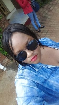 BB .. Event planner ,make up artist and nail techno