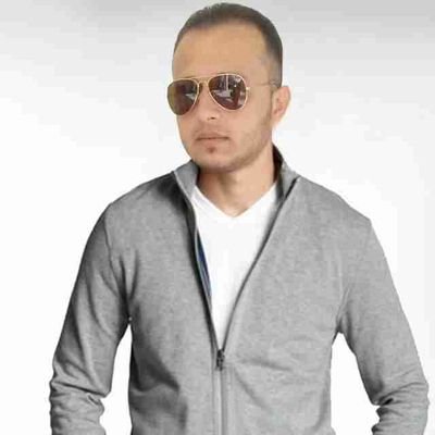 ‏‏درس في :  کْلَيِّةّ بًغُدٍأّدٍ لَلَعٌلَوٌمً أّلَأّقُتٌـصّـأّدٍيِّةّ /أّلَجّـأّمًعٌةّ/قُسِـمً مًحًأّسِـبًةّ