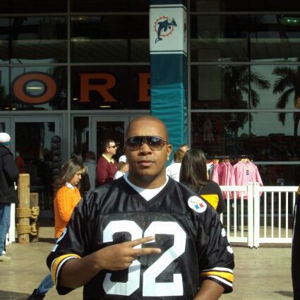 In Brookhaven, MS born & raised on the basketball courts is where I spent most of my days...Jackson State University, '94, #JSU #SWAC #Steelers #Sixers #Prince