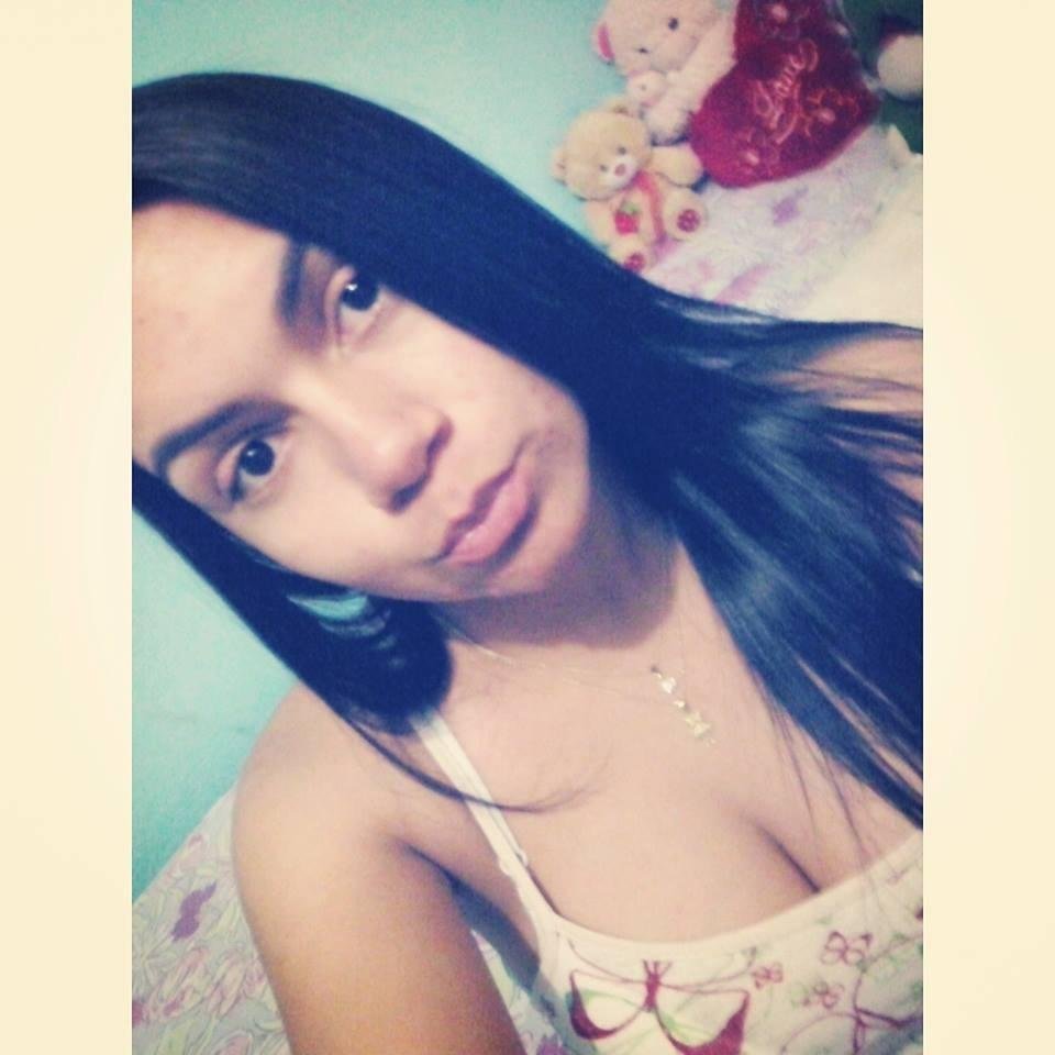 De cabeça erguida, mantendo a fé em Deus o seu dia mais feliz vai ser o mesmo que o meu =]

me odeia? morre q passa!