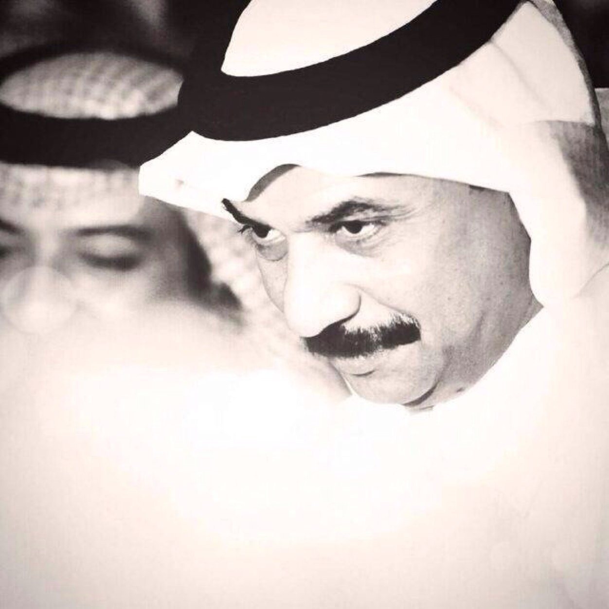 شاعر بعض الاحيان وشاطح كل الاحيان :) مزاجي وابدي رائي بقل ثقه الرياض