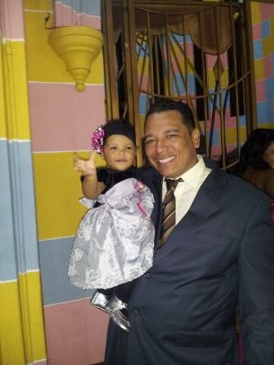Soy trabajador, colaborador, Enamorado de mis hijos hermosos que tengo