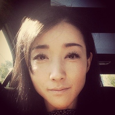 dinapaek's profile picture. 