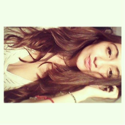No esperes nada de nadie, solo deja que te sorprendan :)