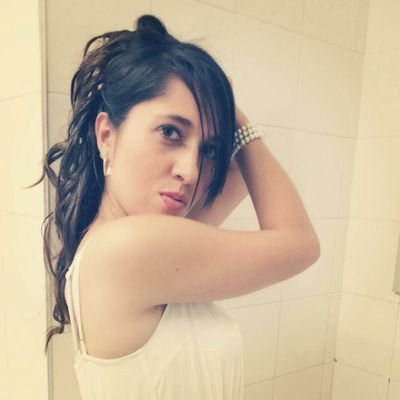 yaluva9's profile picture. Dicen que somos, de quien sonríe al pensarnos 😆