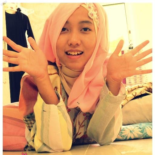 ingin jadi orang sukses dan menjadi orang yang bermanfaat untuk orang laiin ,,, 
amiiiieeeeeennnn.....