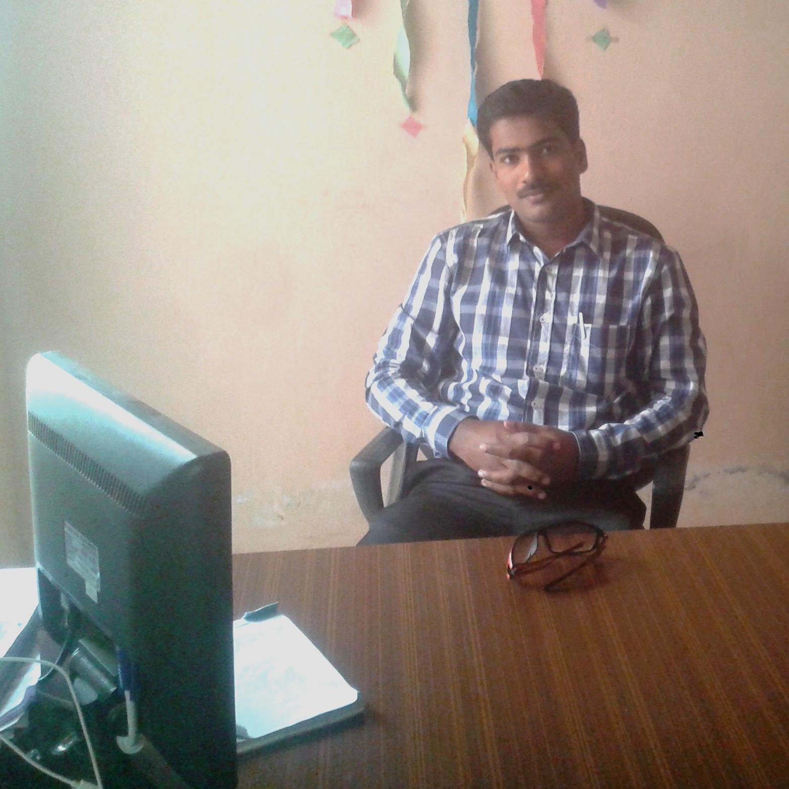 vishushinde_it's profile picture. 