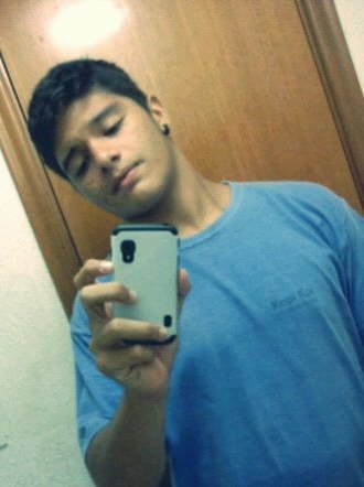 Vivo por aventuras e nao por obrigação de viver! ;)