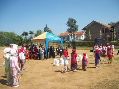Membangun desa dg potensi SDM masyarakat di bidang pembangunan, pendidikan, kesehatan, pertanian, religi, seni budaya dan usaha kecil masyarakat.
