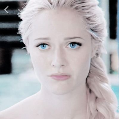 Don't let them in, don't let them see. Be the good girl you always have to be. [#OUAT|#Single|Bi]