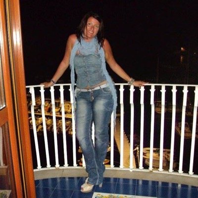 la vita e' brivido che vola via e' tutto un equilibrio sopra la folliaaaa...