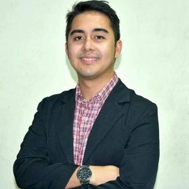 I am a licensed Real Estate broker, forex trader,online marketer and entrepreneur. im open for business