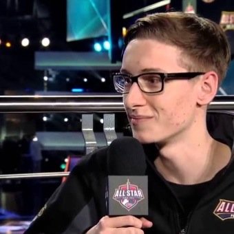 I tweet about league stuff.