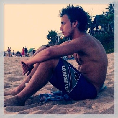 ¡No sin mi guitarra! // Goleador namber güan del Real Bañil // Técnico Superior de STI (Sistemas de Telecomunicaciones e Informaticos.