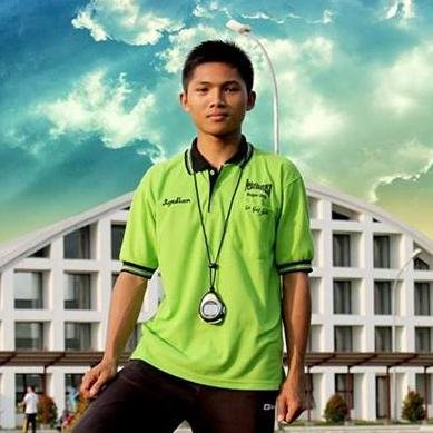 Pernah bersekolah di SMAN Pintar Kuantan Singingi.Adbis'14 Unri pin : 2B4BABB4