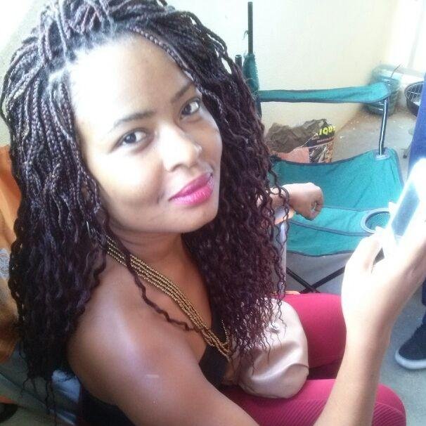 Accountant/International fashion PR & Marketing/Fashion Designer/Stylist/Entrepreneur/Business & Youth Activist/Daughter/Wife & Mother to Be..Proud of ME ;-D