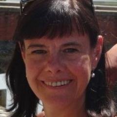 Opleiding: Master in de Bedrijfspsychologie. 
Huidige functie: Stafmedewerker Projecten en Interne communicatie bij Bond Moyson Oost-Vlaanderen