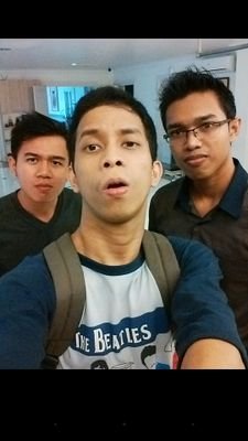 Hiduplah dengan sukacita yang berlimpah !
Tuhan Memberkati !