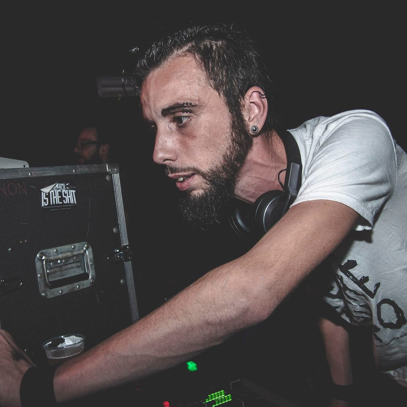 FolieADeuxDjset's profile picture. DjSets, Home & Live Recording, Sound Technicians & Audio Service, Booking, Events