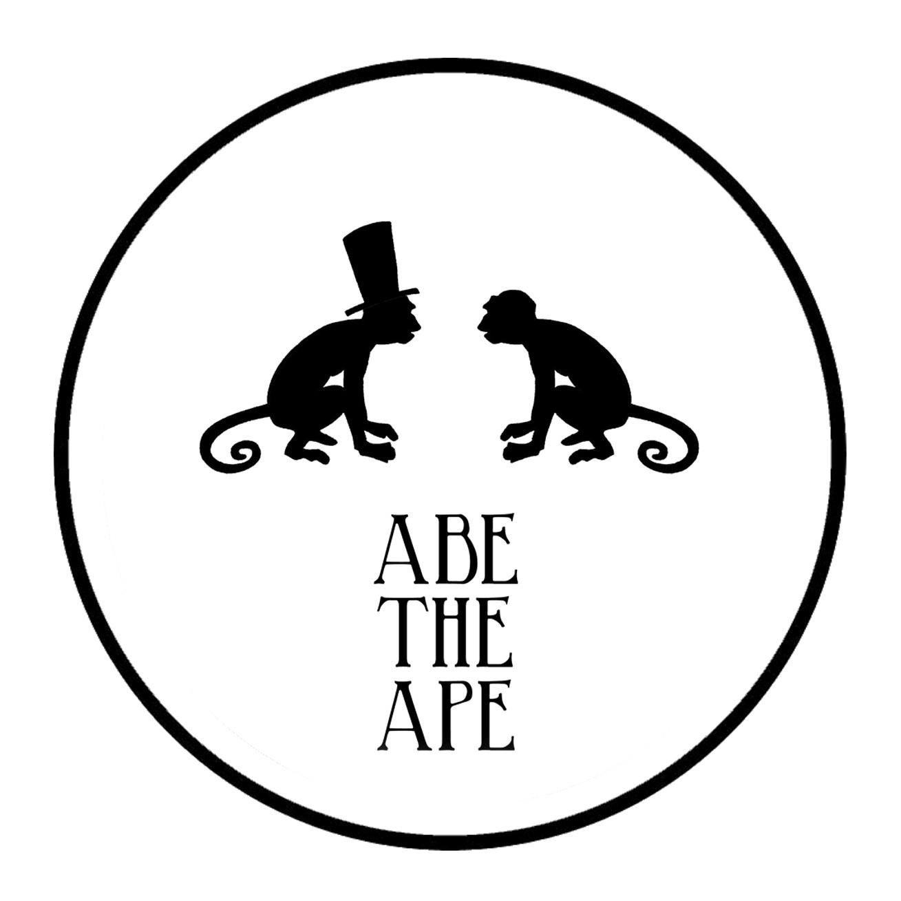 Illustrator & textile designer.