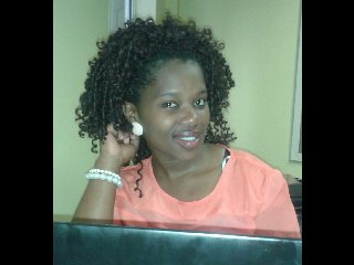 God fearing..Daughter.. Sister..Young mother..Friend...student..ambitious..loving..strong..believer...love life and the people in my life...forever smiling :)