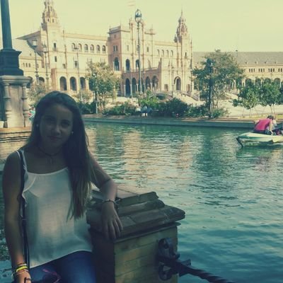 •LorenaCastillo• {Te prometen el cielo y te hunden en el puto suelo✨}